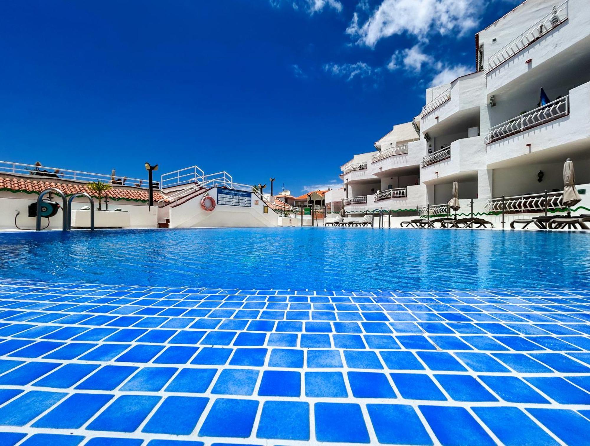 Modern Apartment, Heated Pool & 2 Terraces Los Cristianos  Exterior photo